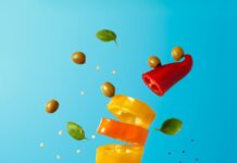 자연식 식단, 건강을 위한 최고의 선택 a group of objects floating in the air